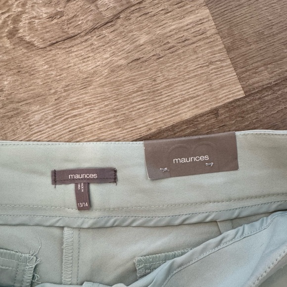 Maurice’s NWT shorts - Picture 2 of 3